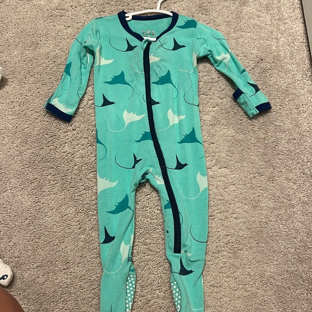 3-6 months kicked pants sleeper